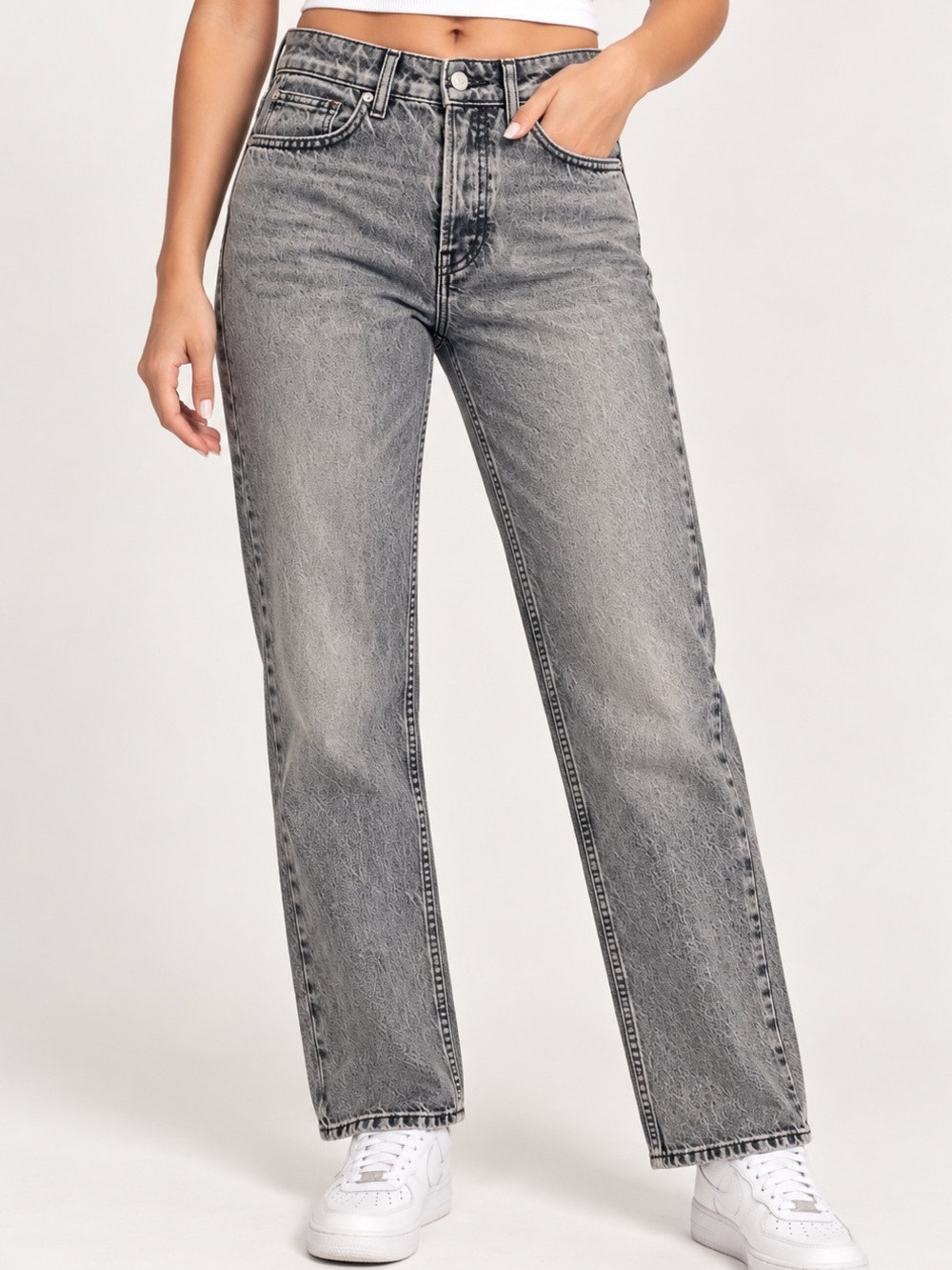 Zara Women’s Gray Wash High Rise Straight Leg Jeans NWT. Size 2